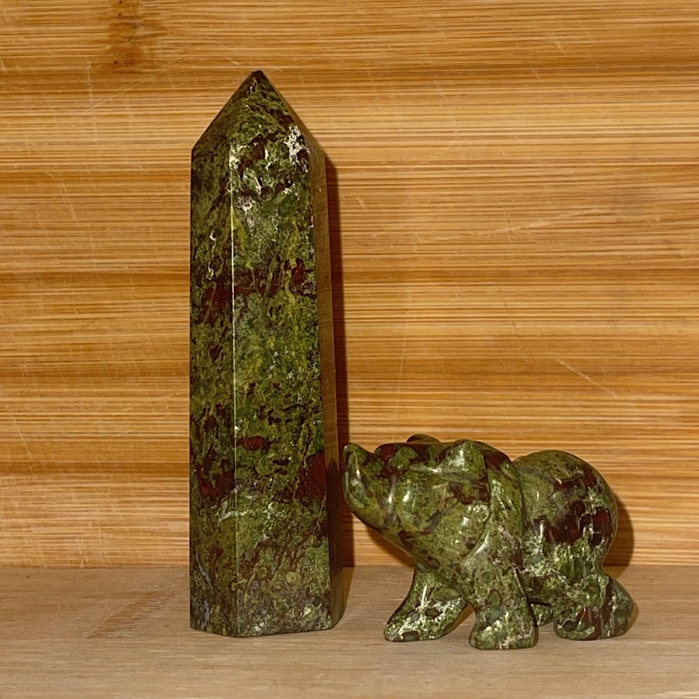 Dragons Blood Tower & Dragons Blood Bear 💚🩸 see pix